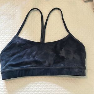 Lululemon size 8 sports bra